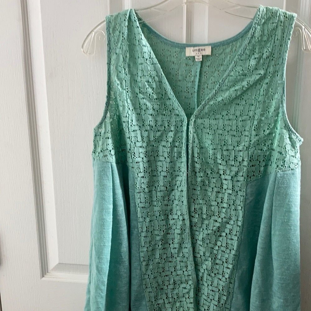FINAL MARKDOWN Ladies umgee top medium